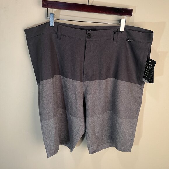 NWT Travis Mathew Men's black and gray striped flat front Golf Shorts 42 NEW - Picture 6 of 6